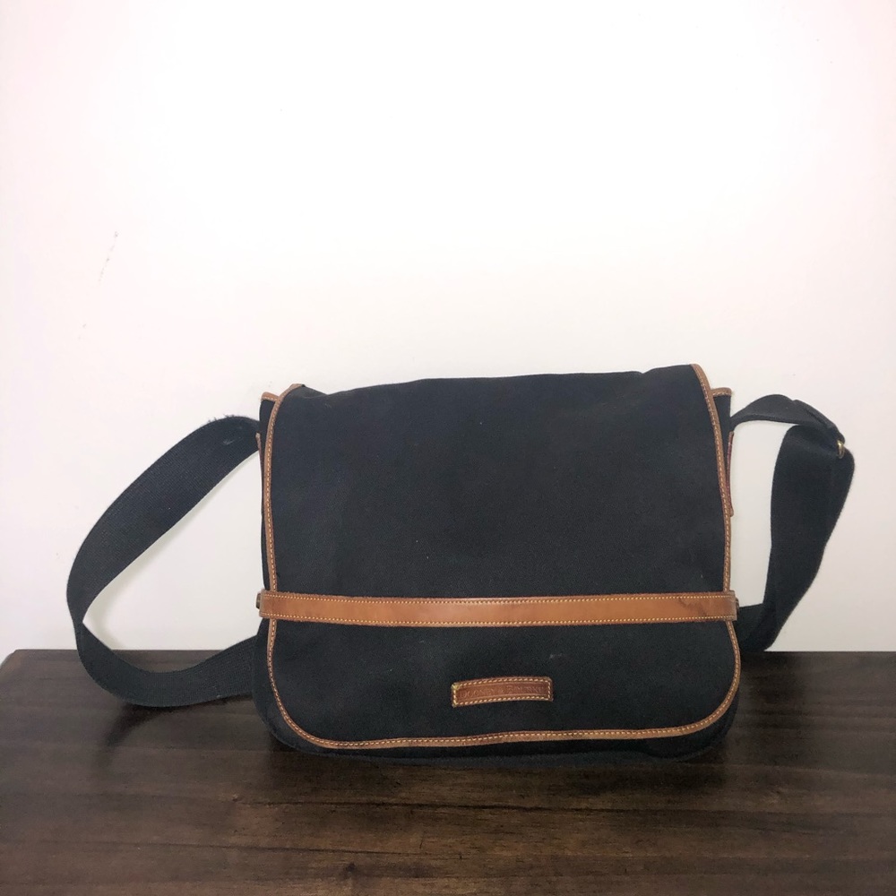 Dooney & Bourke purse